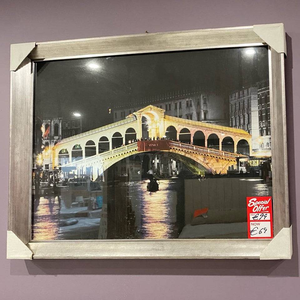 Venice Datenight Portrait - Luxury Interiors