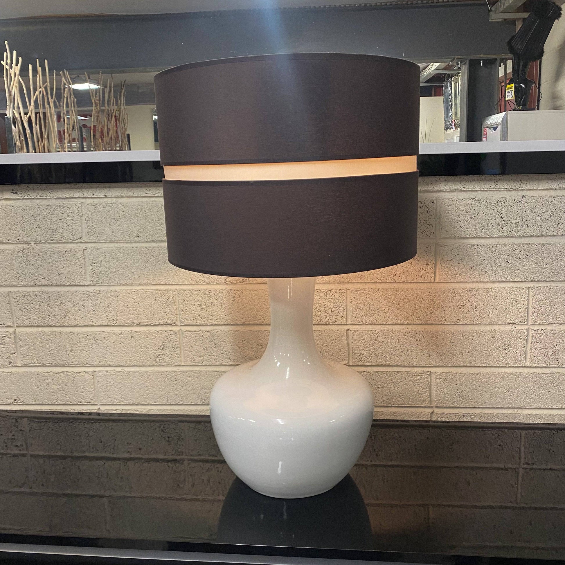 Ovo Ceramic Lamp - Luxury Interiors