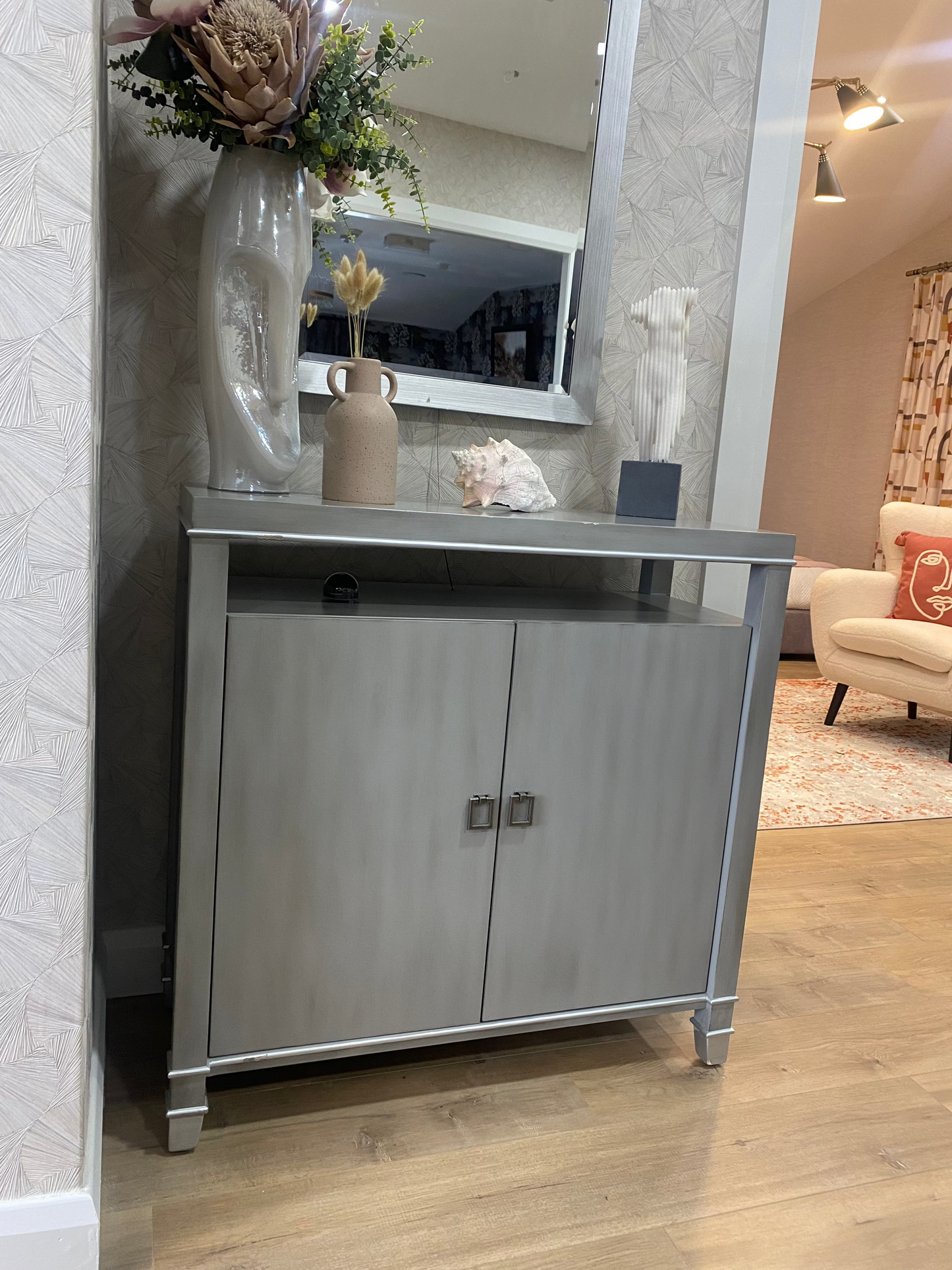 Carrie 2 Door Small Sideboard - Luxury Interiors