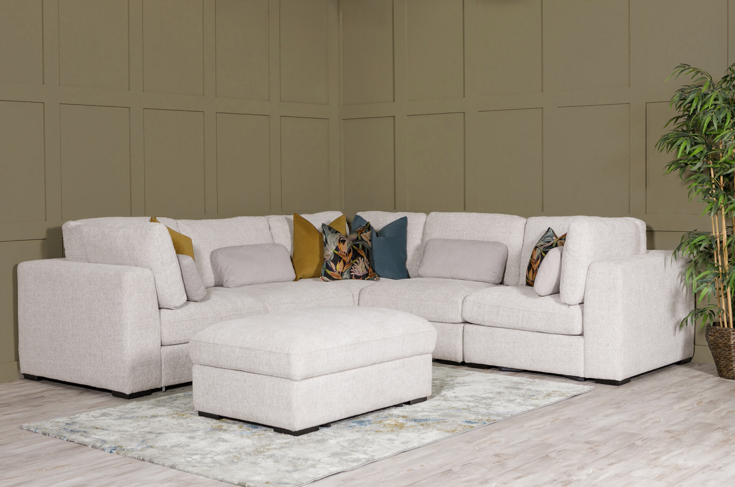 Humphrey Modular Scatter Sofa - Luxury Interiors