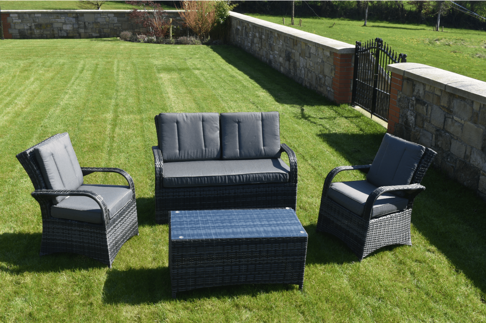 4 Piece Dark Rattan Dining Set - Luxury Interiors