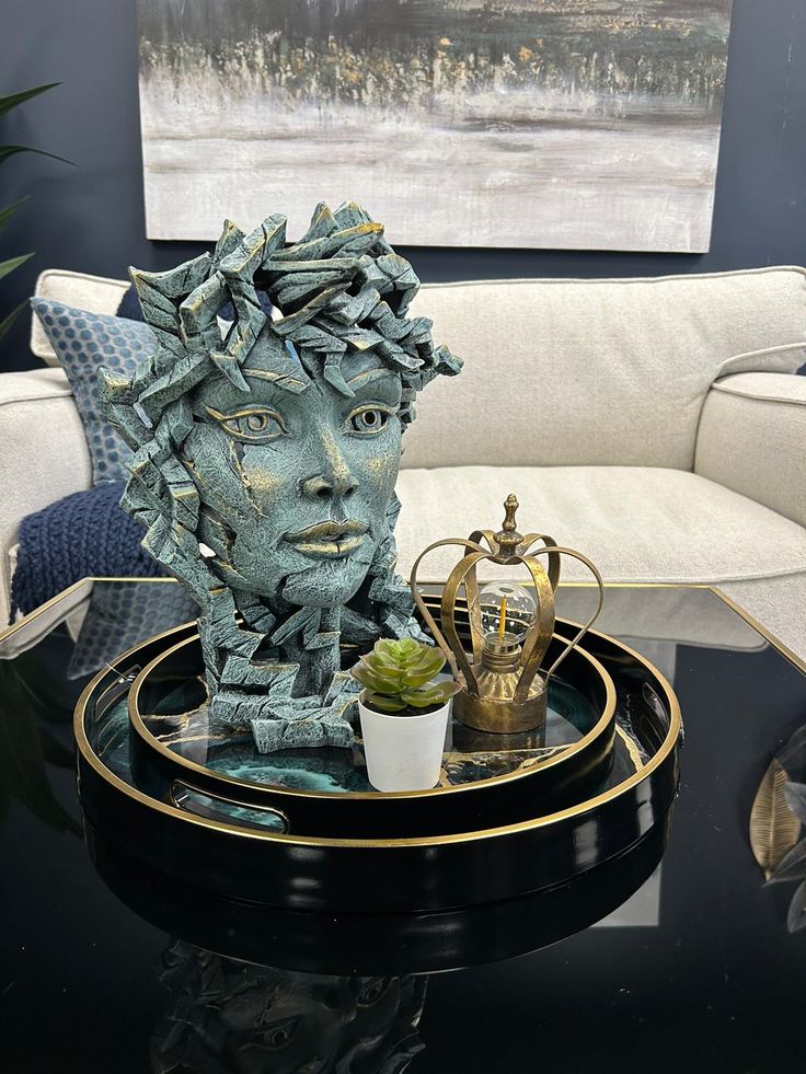 Edge Sculpture Venus Bust - Luxury Interiors