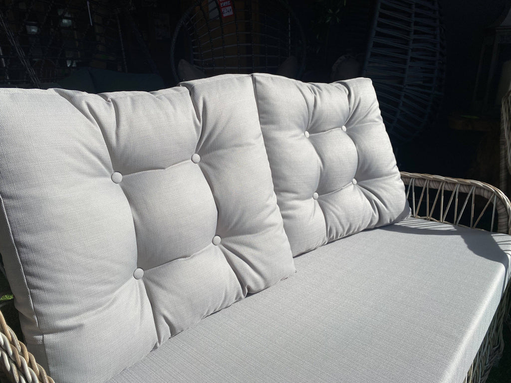 Turkuaz Woven Garden Dining Set - Luxury Interiors
