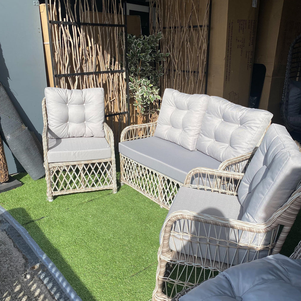 Turkuaz Woven Garden Dining Set - Luxury Interiors