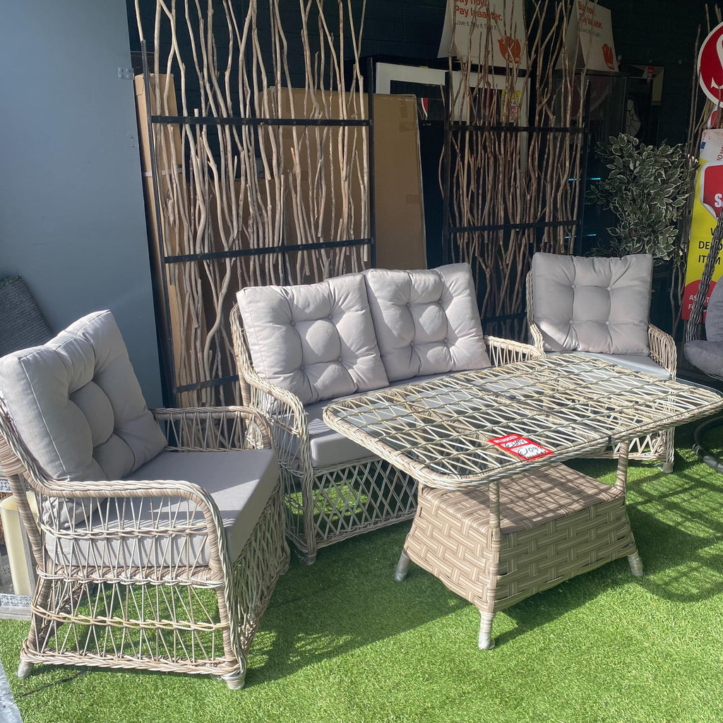 Turkuaz Woven Garden Dining Set - Luxury Interiors