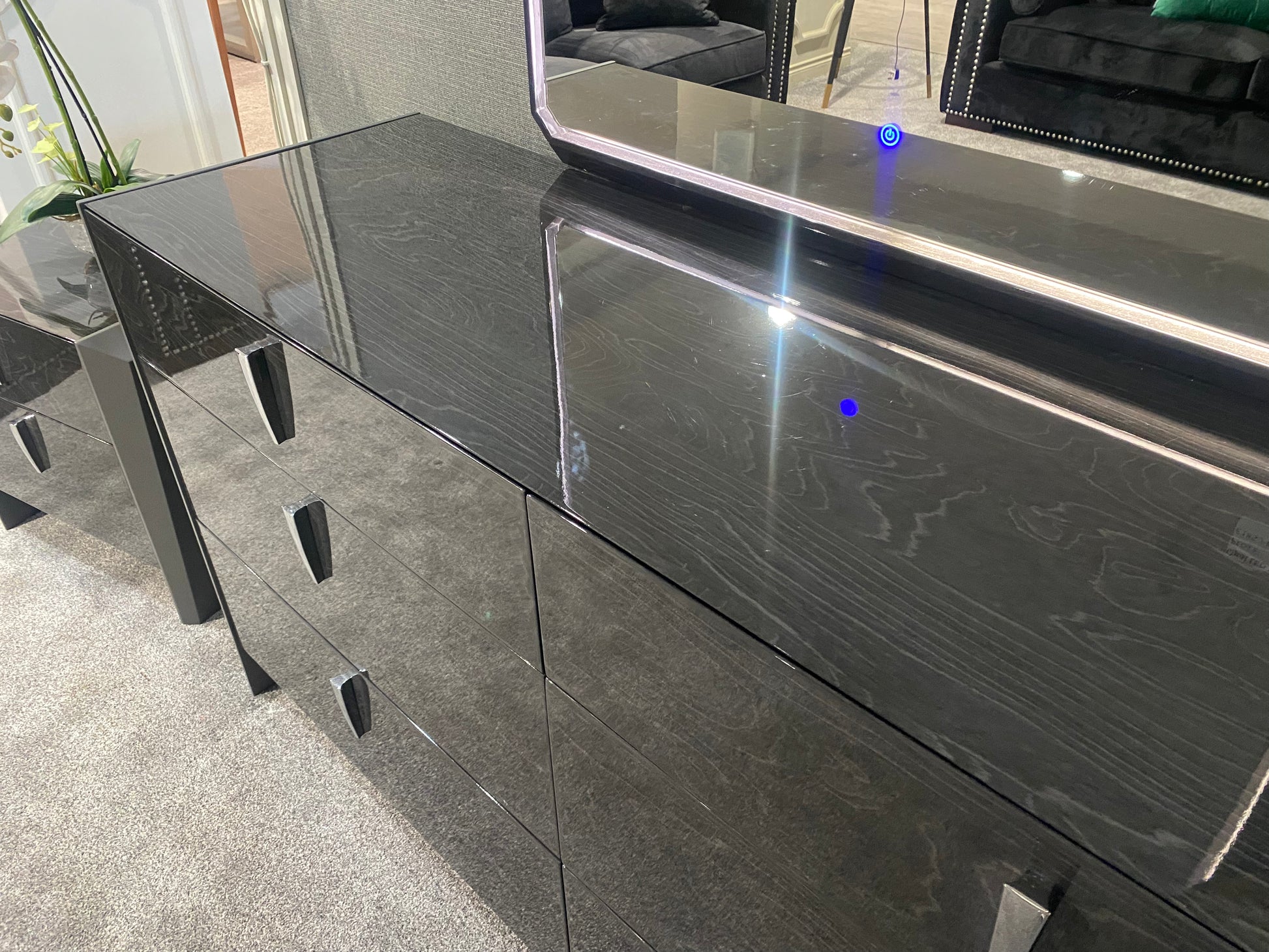 Opal High Gloss Chest of 6 Drawers - Luxury Interiors