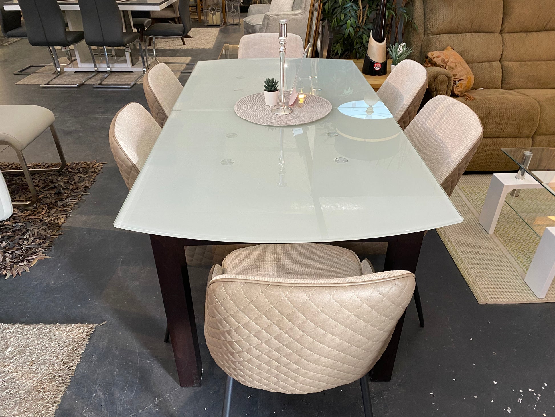 Sienna Dining Set - Luxury Interiors