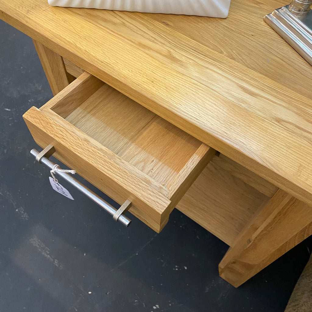 Rona Lamp Table - Luxury Interiors