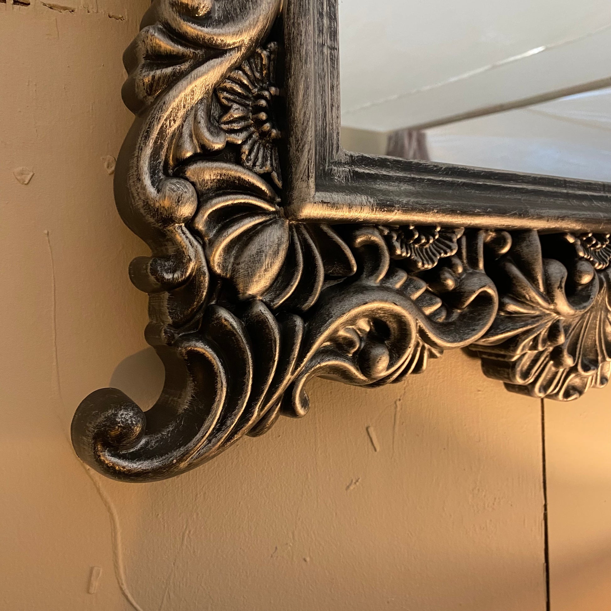 Lynette Dark Grey Vintage Wall Mirror - Luxury Interiors
