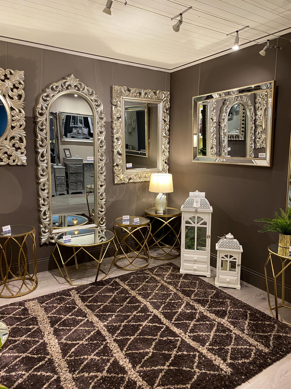 Varina wall mirror square champagne - Luxury Interiors