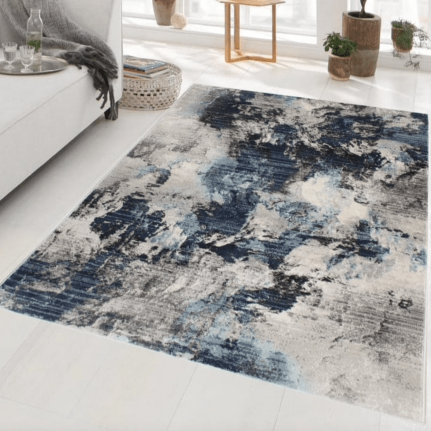 Rukas Blue Tint Modern Rug