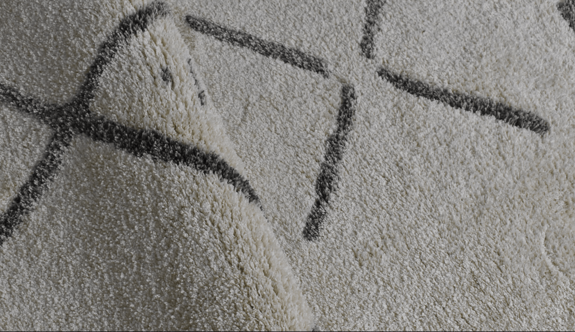 Harper Pattern Rug - Luxury Interiors