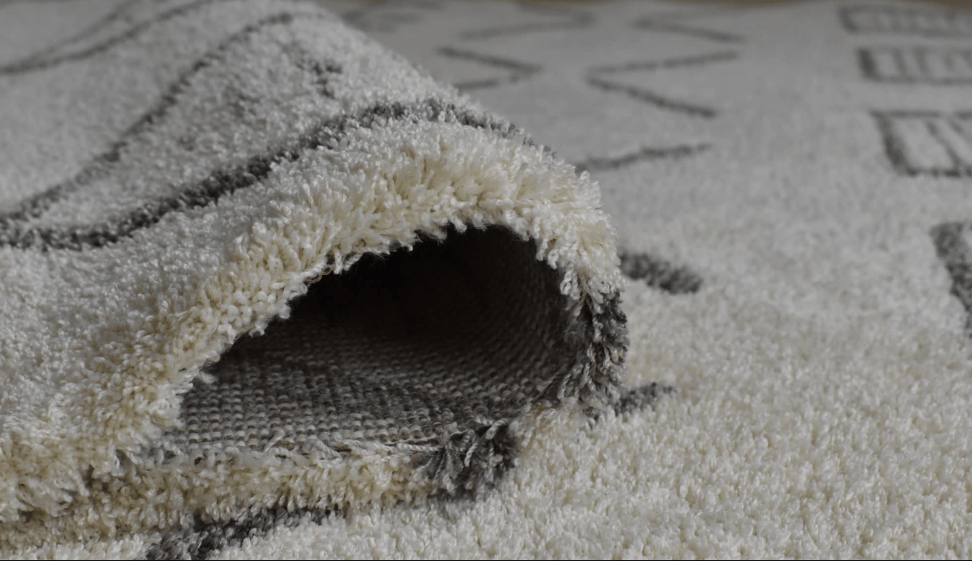 Harper Pattern Rug - Luxury Interiors