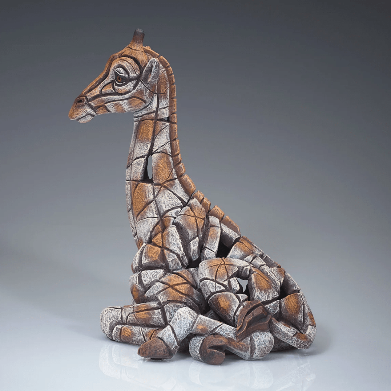 Edge Sculpture Giraffe Calf Figure