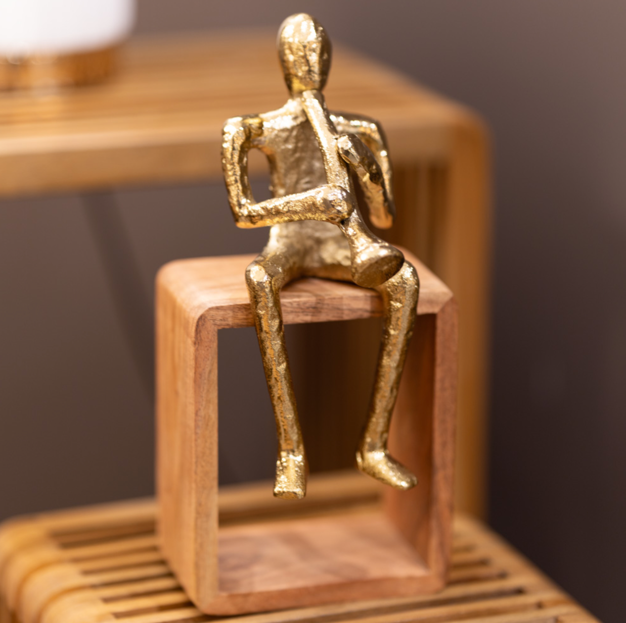 Sitting musician trumpet gold - Luxury Interiors