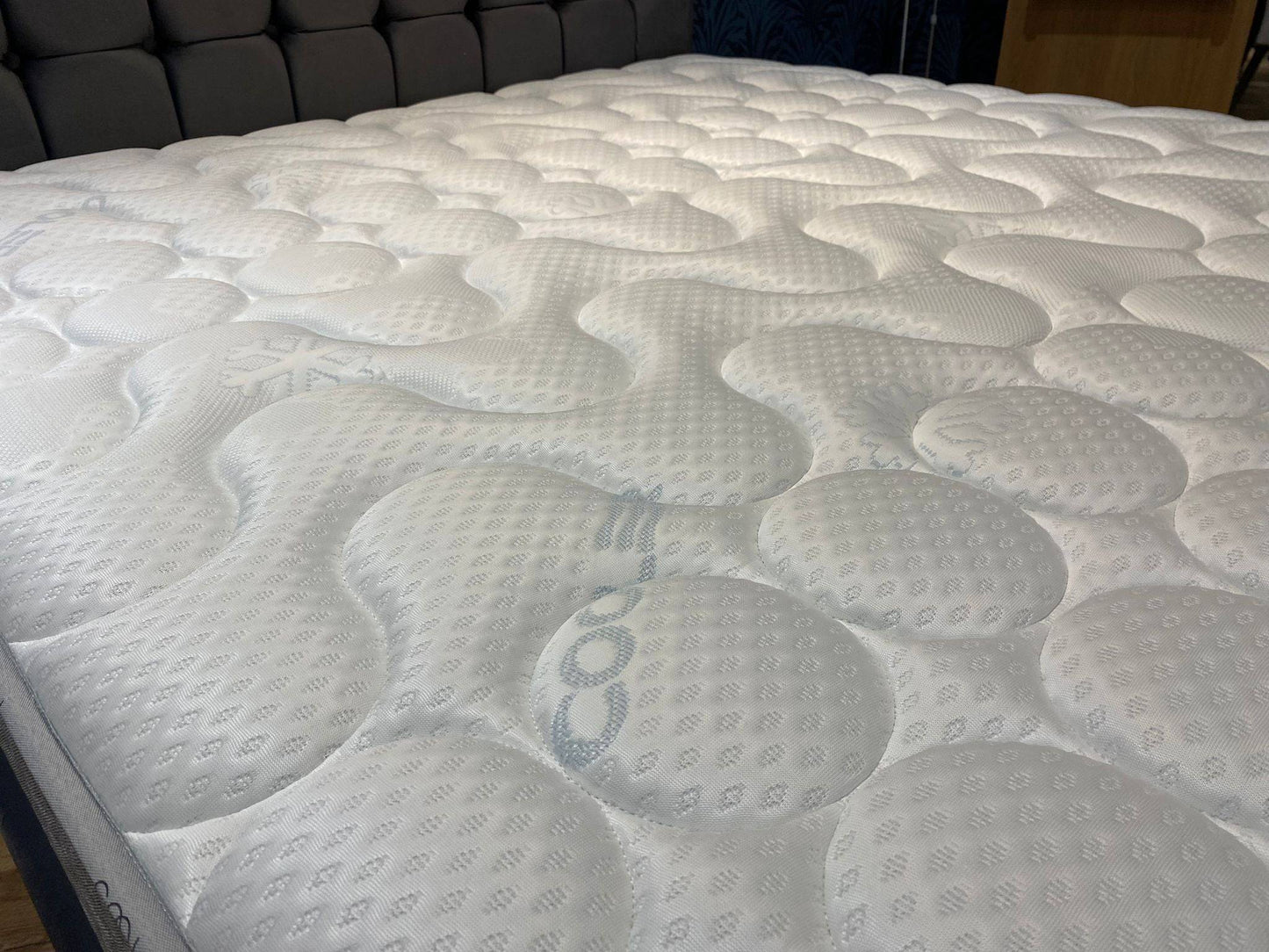 Spinal Support Body Temperature Regulation Mattress