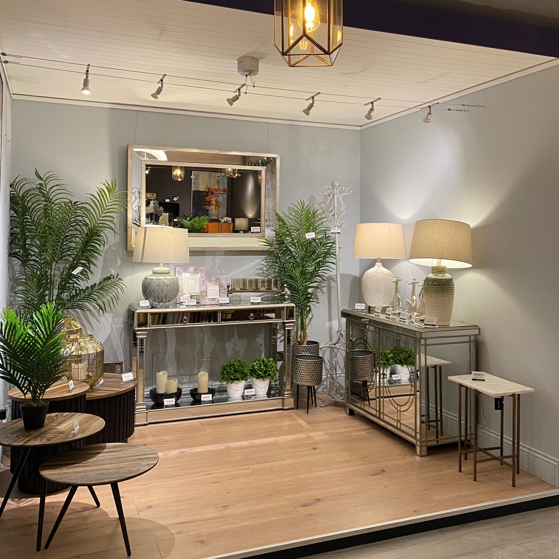 Varese Mirrorred Console Table - Luxury Interiors