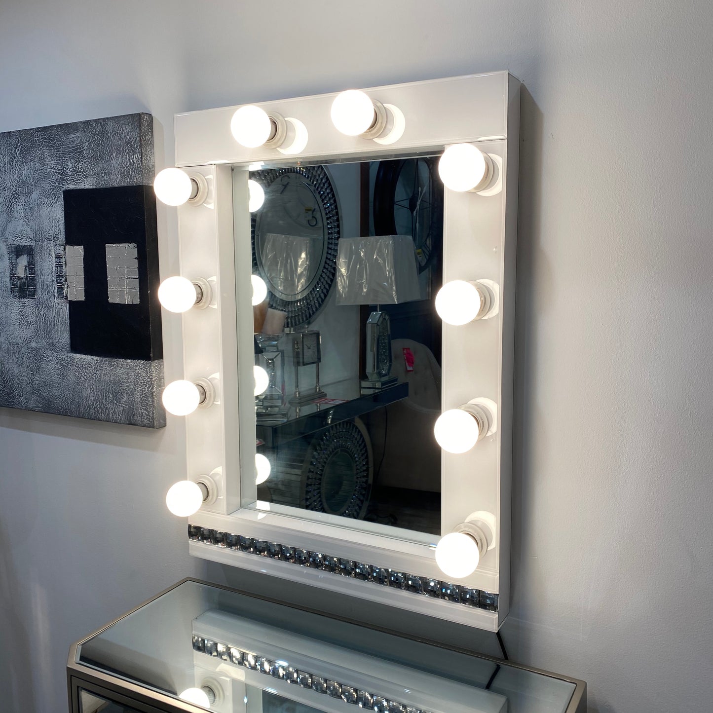 Hollywood Mirror Wall Mountable - Luxury Interiors